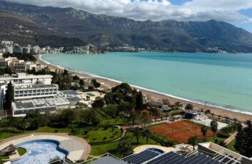 Сдается квартира с двумя спальнями в ЖК Гармония Dukley Gardens с видом на море