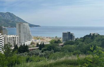 Продаётся новая квартира с видом на море в Бечичи 81 кв.2